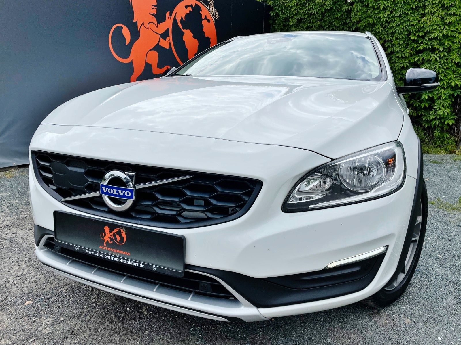 VOLVO V60 CC V60 Cross Country NEU